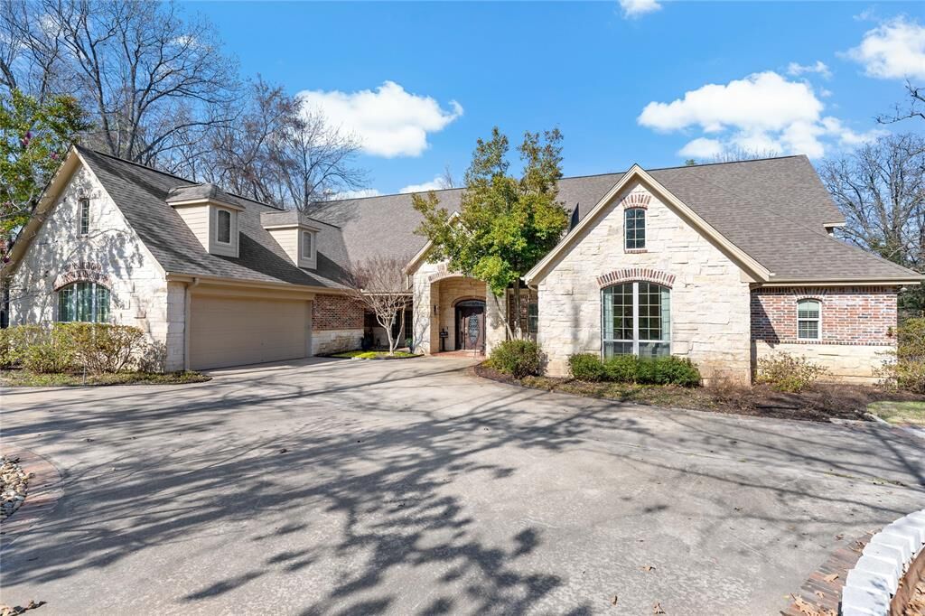 Property Photo: 571 Hidden Lake Drive TX 75473