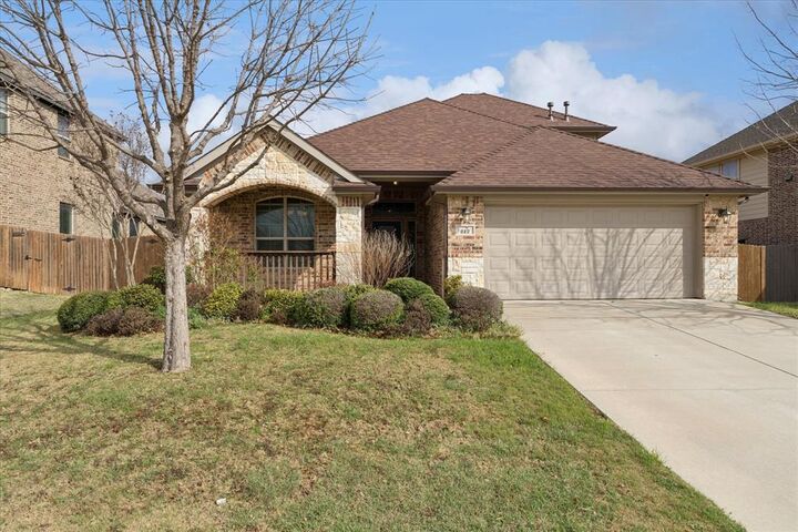 Property Photo:  612 Ravenwood Drive  TX 76179 