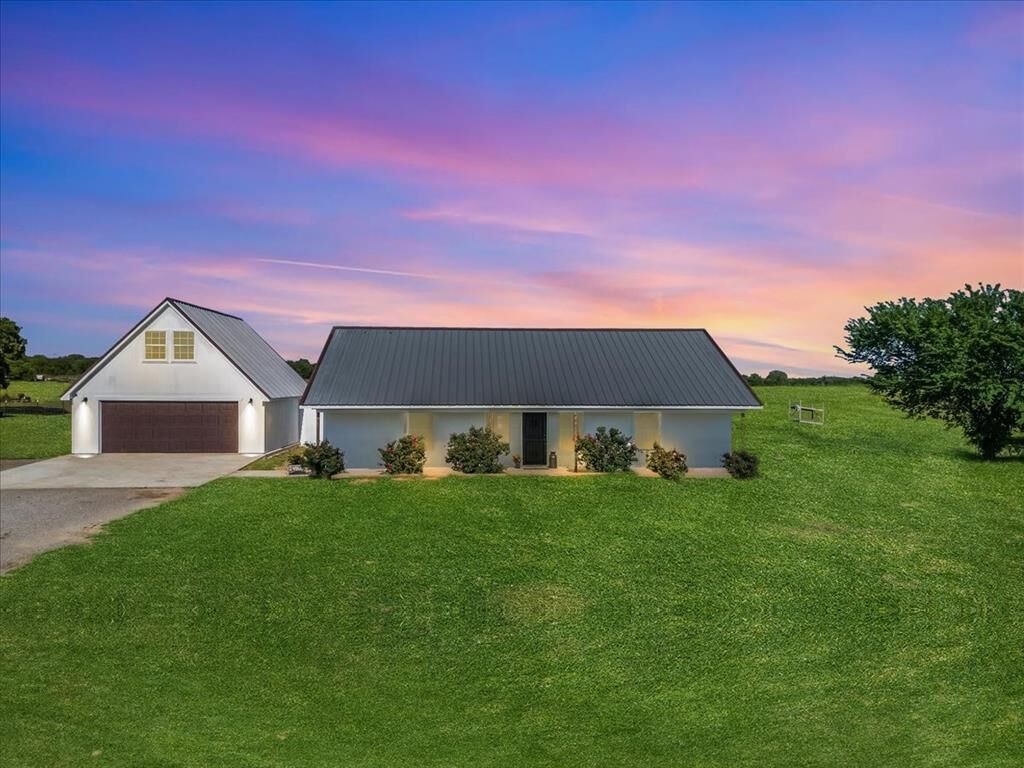 Property Photo:  2250 Poolville Cut Off Road  TX 76487 