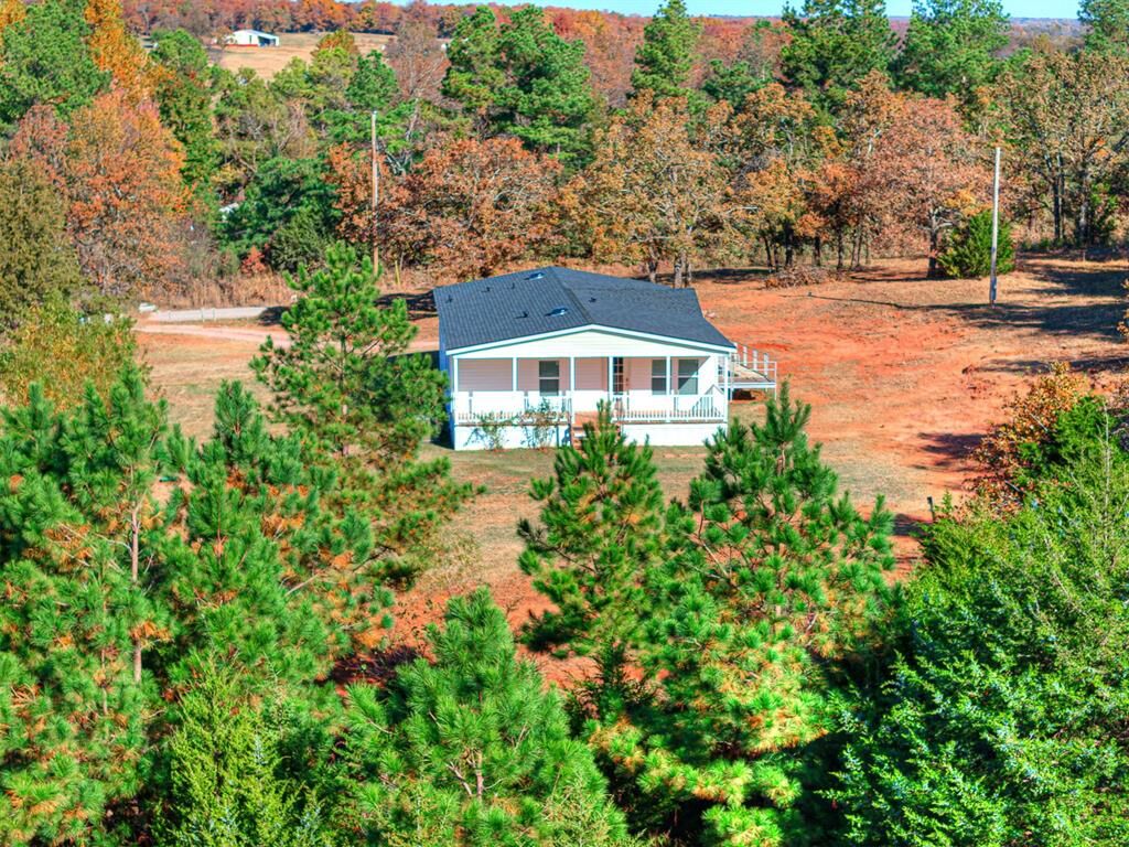 Property Photo: 3063 E 108th Road OK 74881