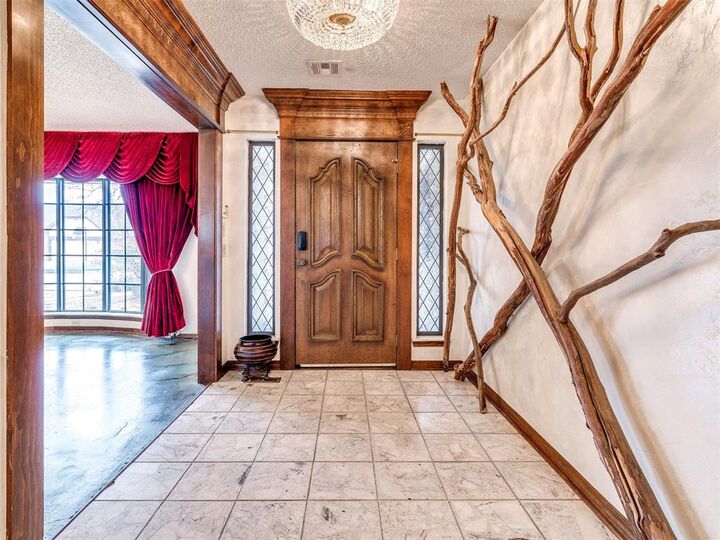 Property Photo:  11132 Lakeridge Run  OK 73170 