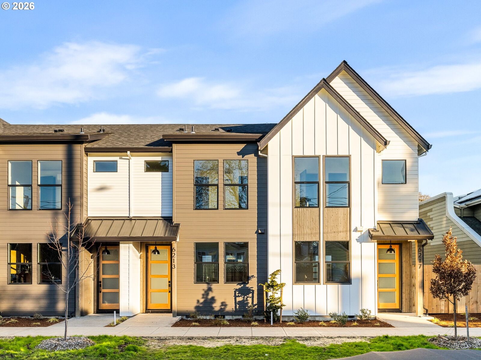 Property Photo: 6217 NE Stanton St OR 97213