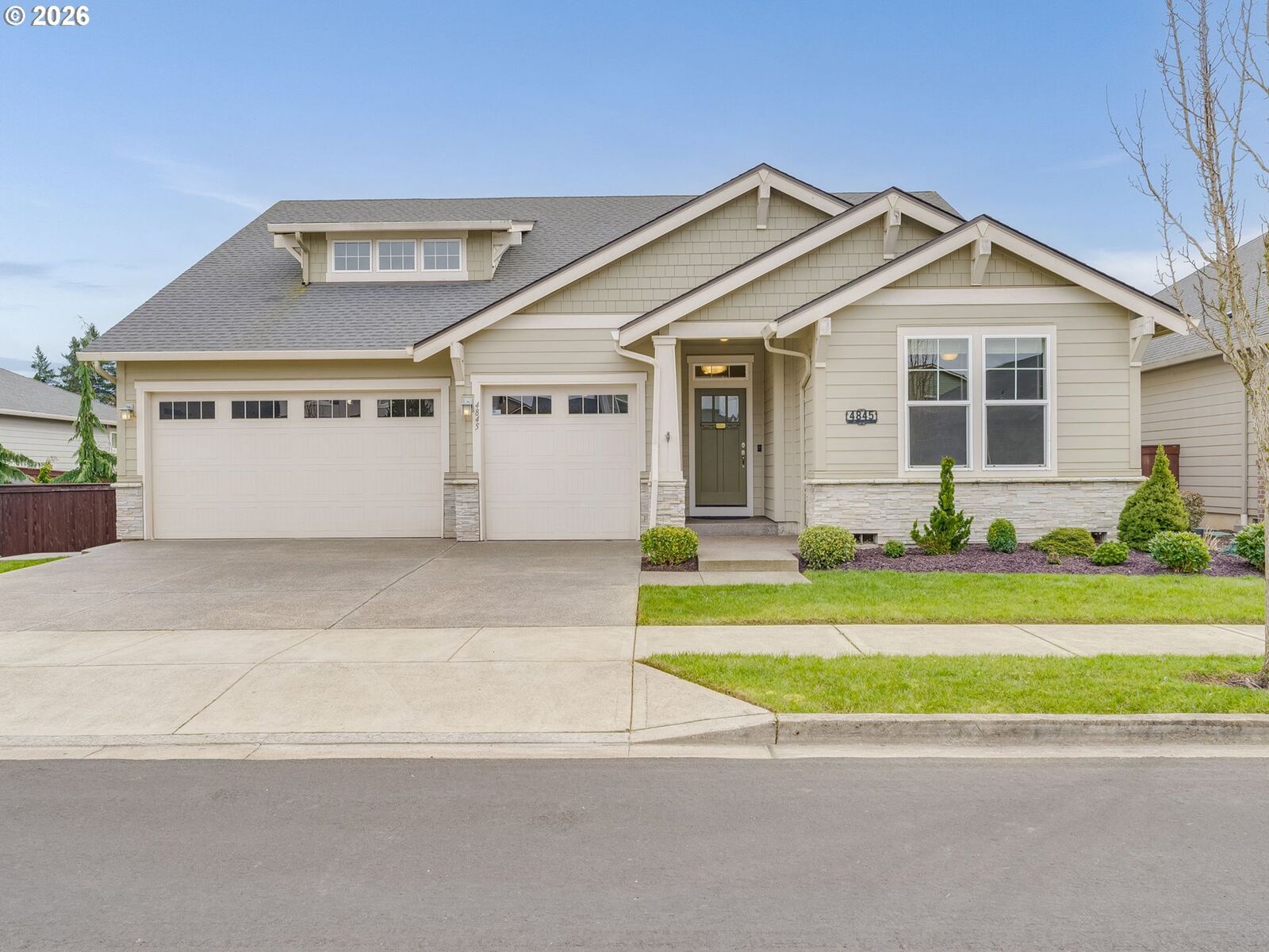 Property Photo: 4845 S 18th Dr WA 98642