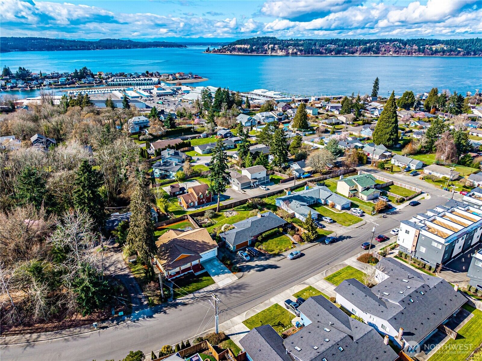 Property Photo:  1930  Westridge Avenue W  WA 98466 