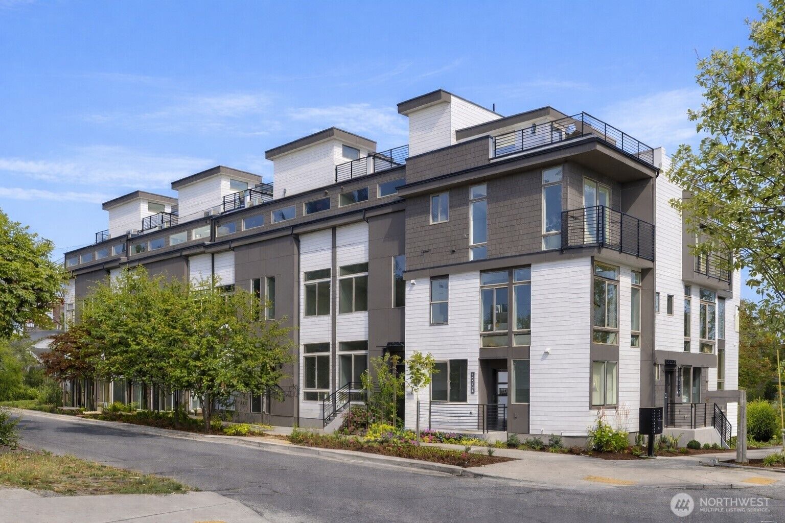 Property Photo:  4416  Midvale Avenue N  WA 98103 