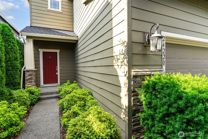 Property Photo:  24220 SE 258th Way  WA 98038 