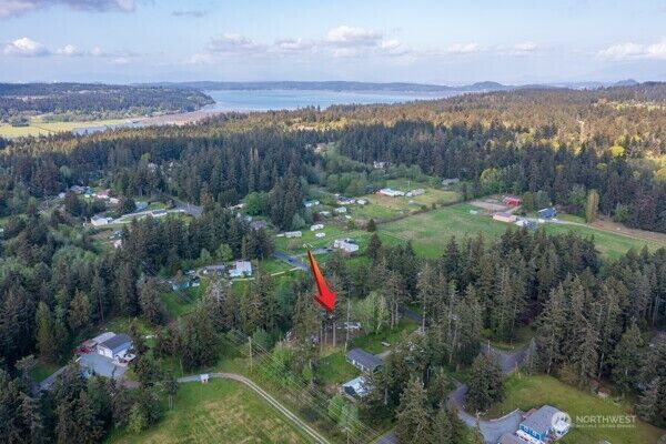 Property Photo:  3475  Appian Way  WA 98277 