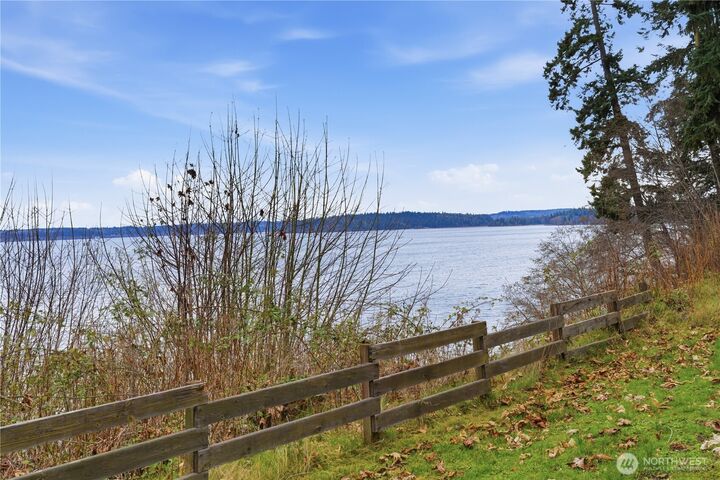 Property Photo:  610  Tala Shore Drive  WA 98365 