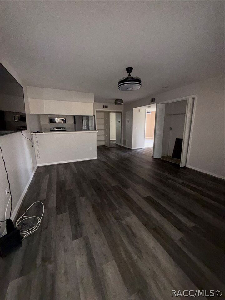 Property Photo:  805 SE Mayo Drive  FL 34429 