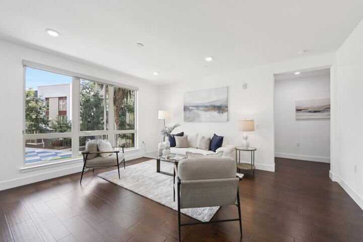 Property Photo:  390 Riesling Avenue 21  CA 95035 