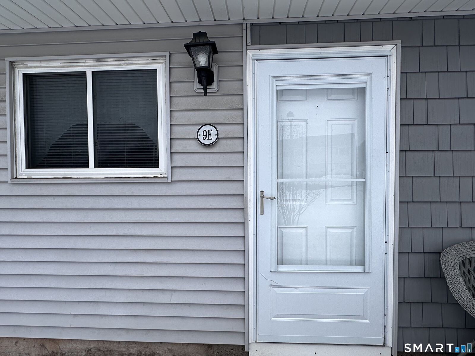 Property Photo:  16 Seymour Road 9E  CT 06026 