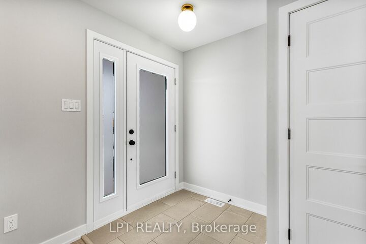 Property Photo: 965 Katia Street ON K0A 2M0