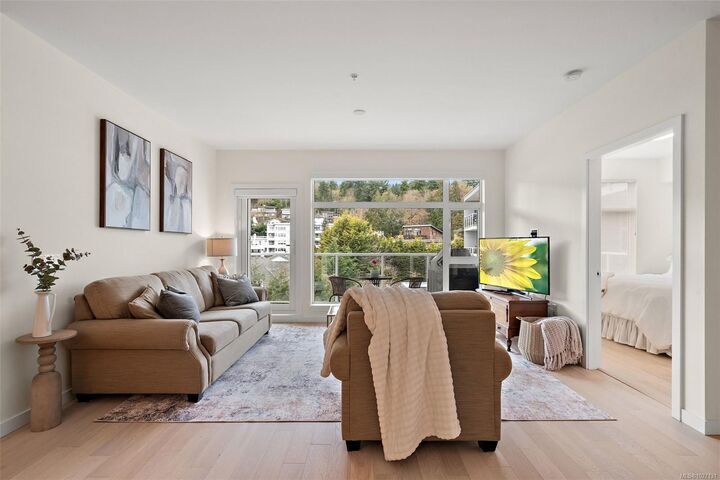 Property Photo: 5120 Cordova Bay Rd #309 BC V8Y 2K5