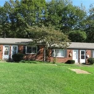 Property Photo:  1 Penn Ridge Ct 4  PA 15235 