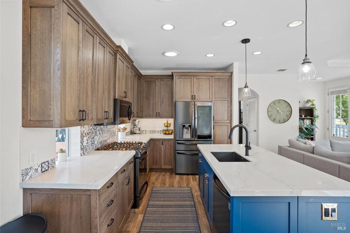 Property Photo:  239 Teton Court  CA 94903 