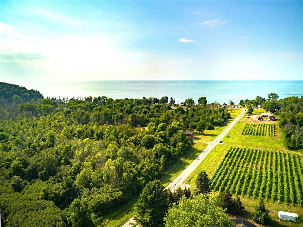 Property Photo:  0 Chimney Heights Lot 7 Boulevard  NY 14590 