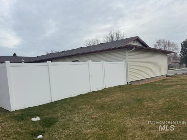 Property Photo:  1145 Utah St.  ID 83330 