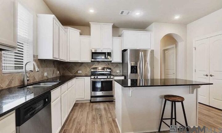 Property Photo:  1427 Granby Dr  LA 70820 