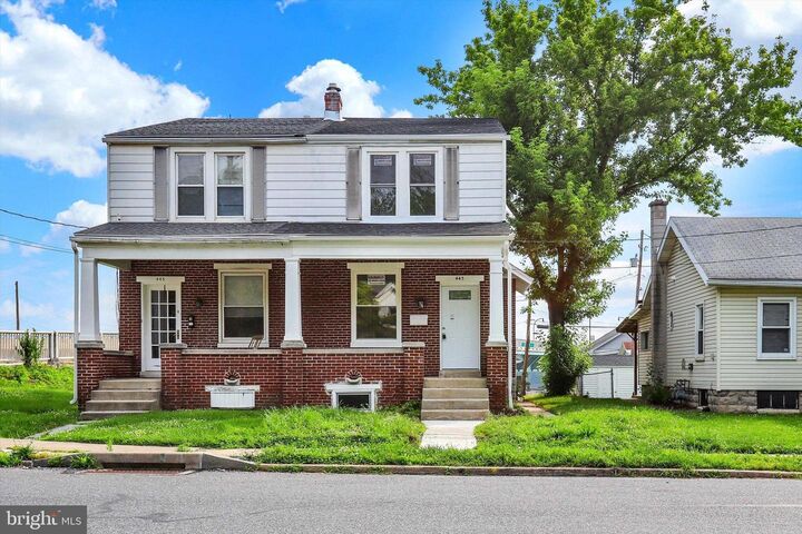 Property Photo:  443 N 2nd Street  PA 17043 