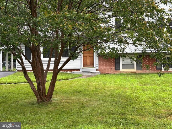 Property Photo: 8019 Beckner Court VA 22309
