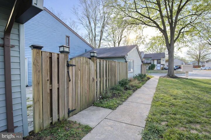 Property Photo:  1721 Leisure Way  MD 21114 