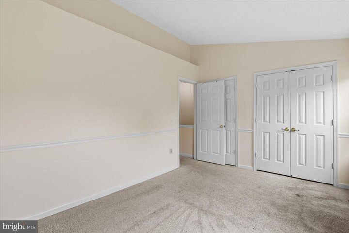 Property Photo:  6511 Old Carriage Lane  VA 22315 