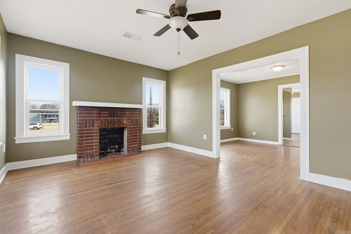 Property Photo:  1001 S Monroe Street  AR 72204 
