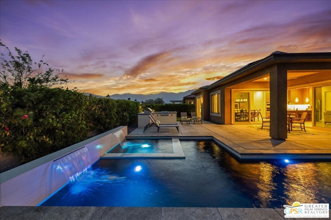 Property Photo: 37 Cabernet CA 92270