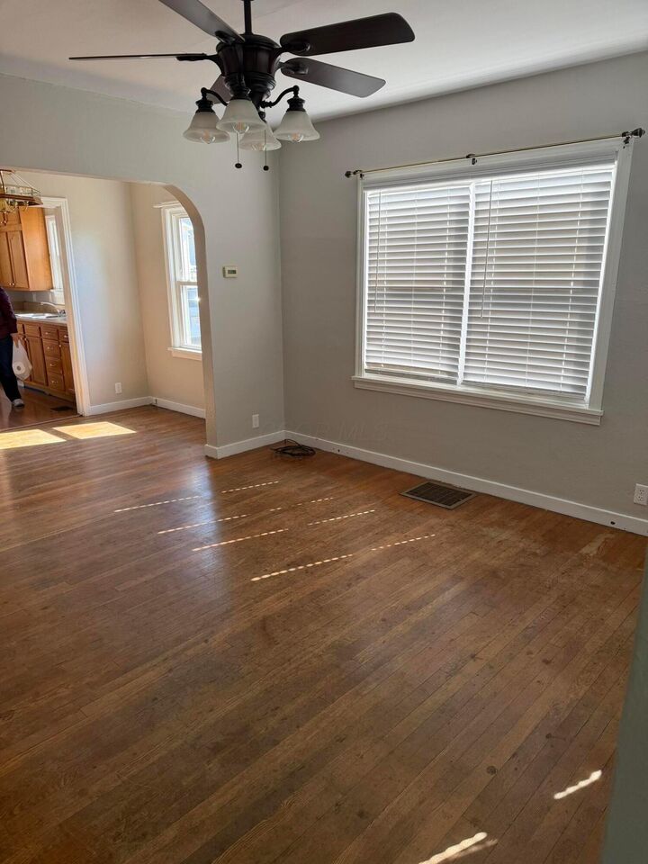 Property Photo:  636 Oak Street  OH 43302 