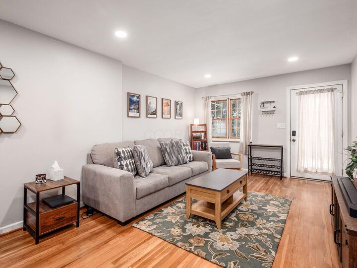 Property Photo:  366 Parkview Drive  OH 43202 