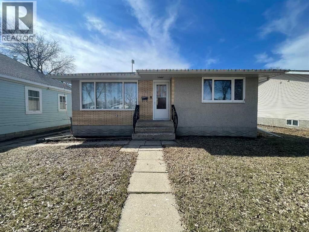 Property Photo:  4813 46 Street  SK S9V 0J6 