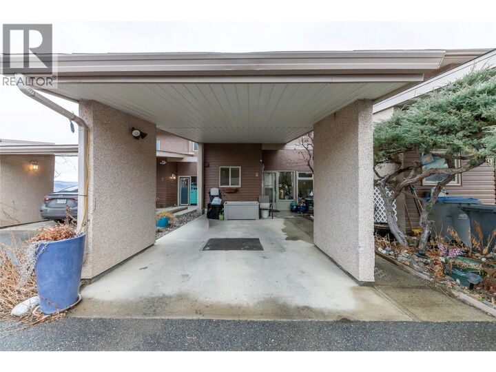 Property Photo:  1555 Summit Drive 8  BC V2E 1E9 