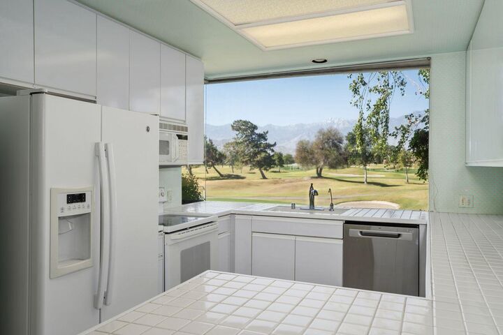 Property Photo:  36 Colonial Drive  CA 92270 