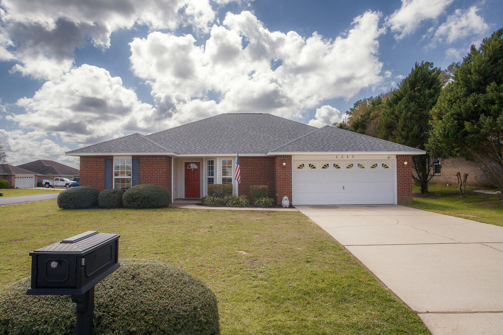 Property Photo: 2233 Lewis Street FL 32536