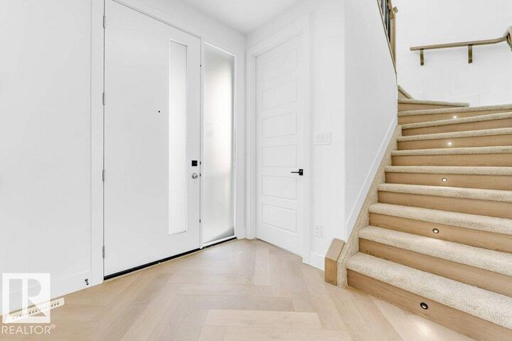 Property Photo: 16840 33 Avenue SW AB T6W 5M3