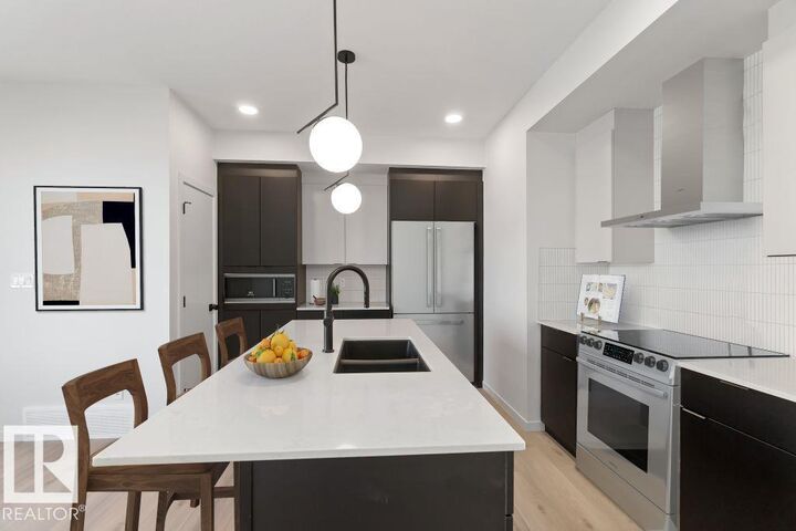 Photo de la propriété:  321 Rankin Drive  AB T8N 8C7 