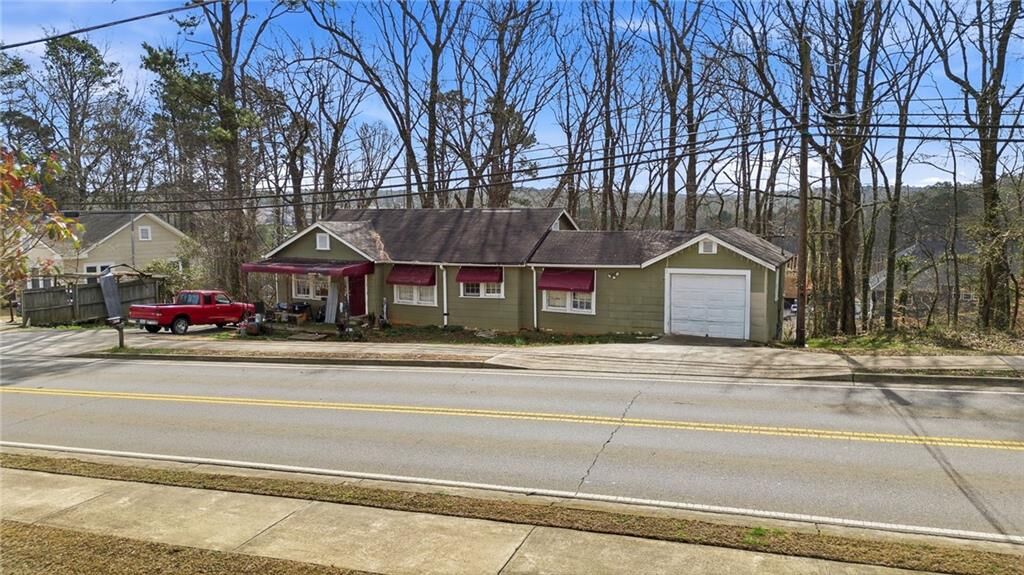 Property Photo: 1004 Marietta Road GA 30114