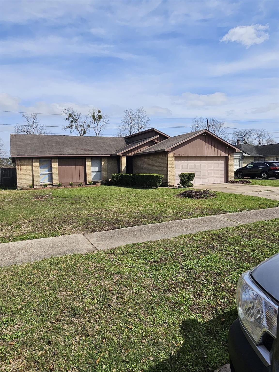 Property Photo:  3923 Cedar Gardens Drive  TX 77082 