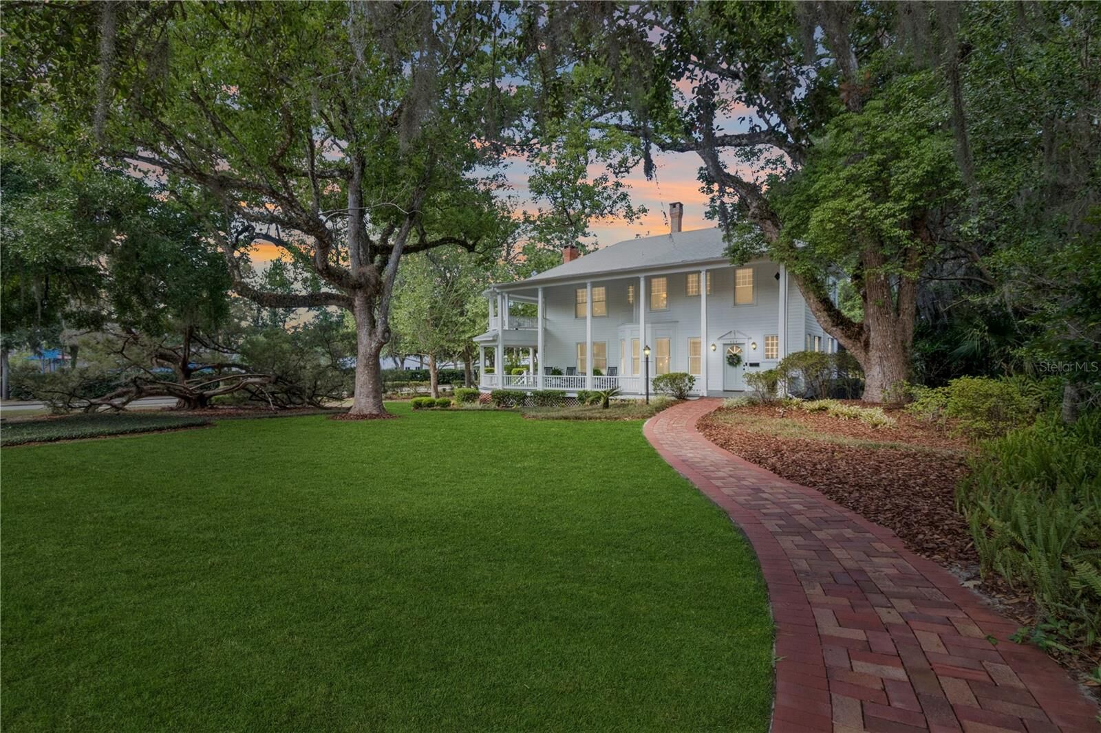 Property Photo:  404 N Clara Avenue  FL 32720 