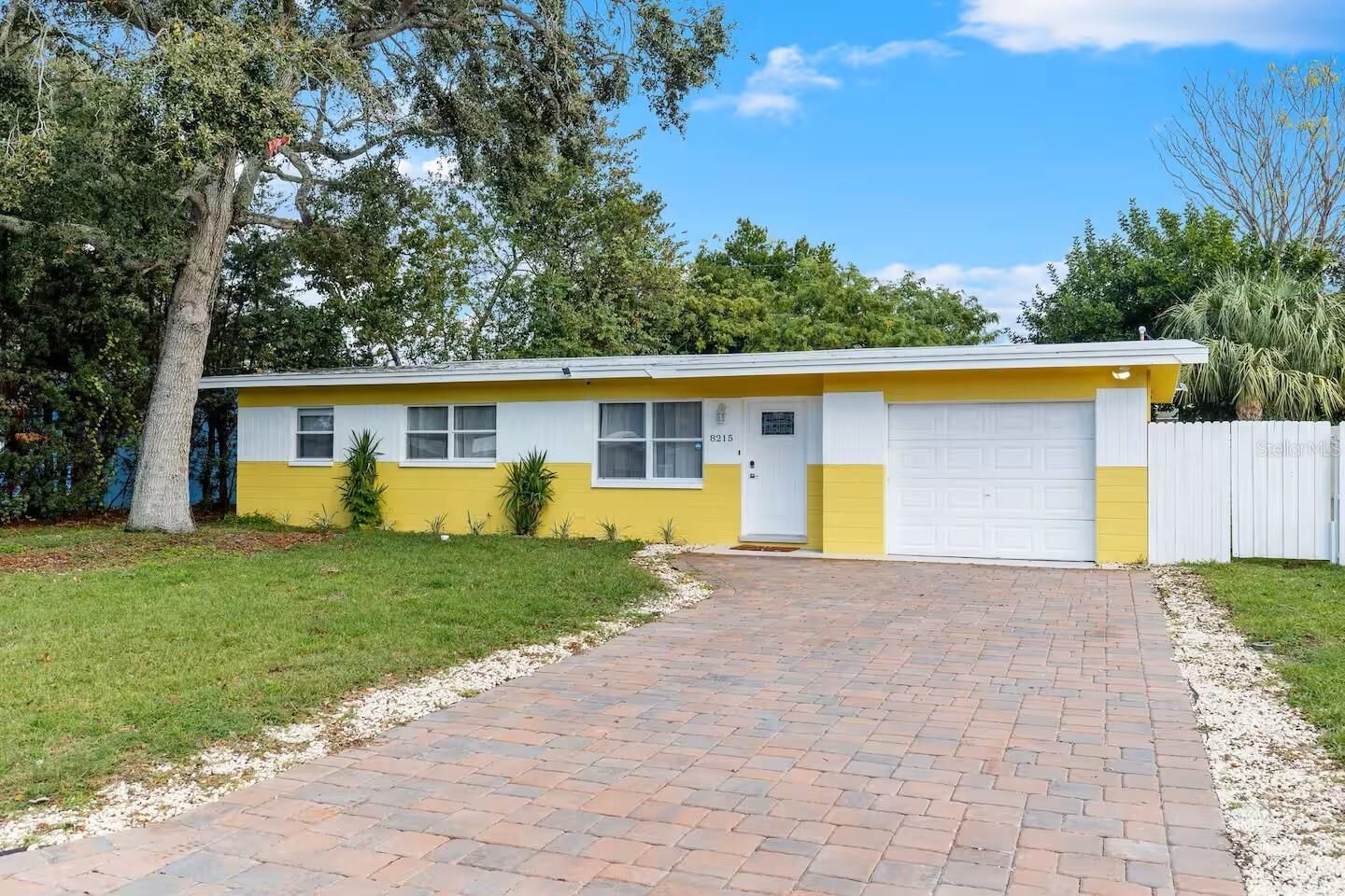 Property Photo:  8215 Quail Road  FL 33777 