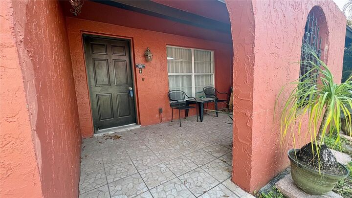 Property Photo:  1815 Driftwood Circle S  FL 34677 