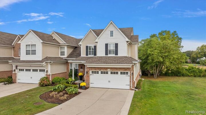 Property Photo:  4404 Navin Field Lane  MI 48085 5738 