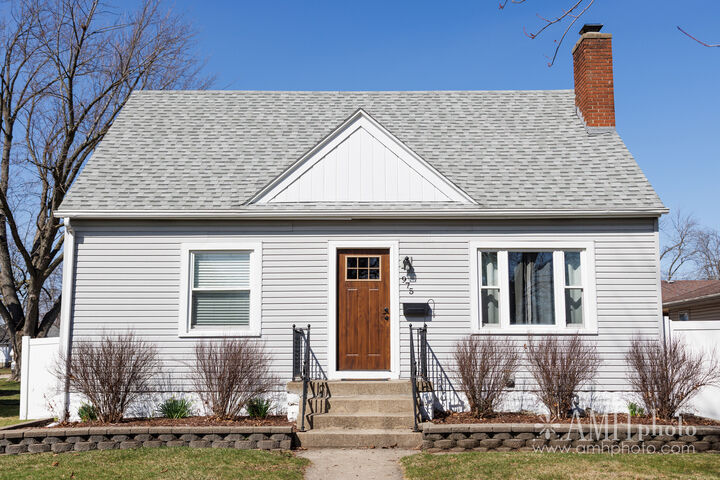 Property Photo:  975 W Park Drive  IL 60901 