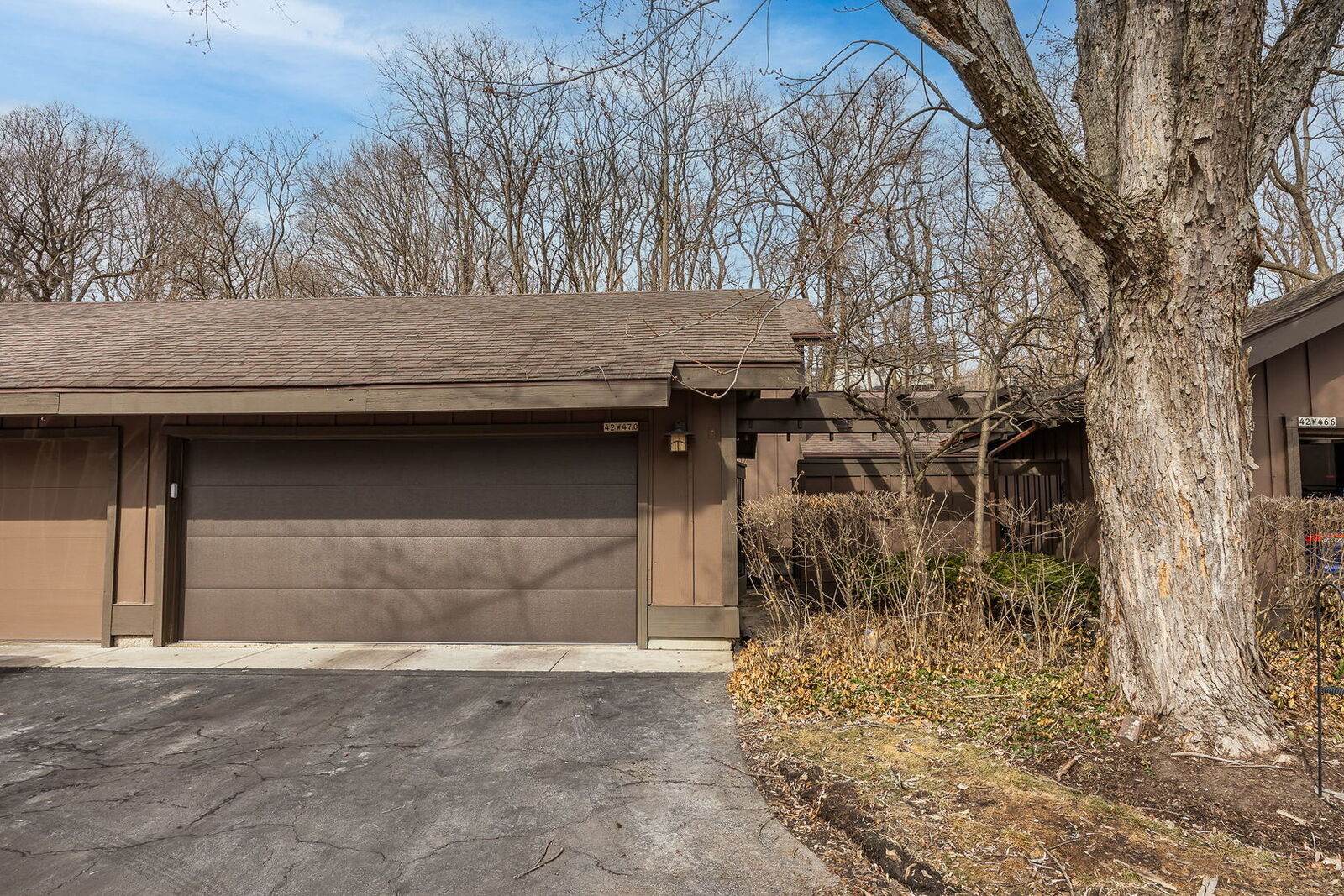 Property Photo:  42W470 Red Bud Court  IL 60175 