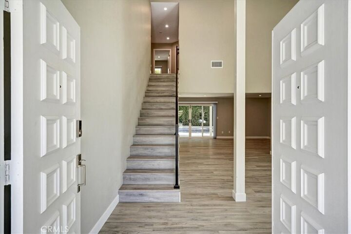 Property Photo:  5346 Tyrone Avenue  CA 91401 