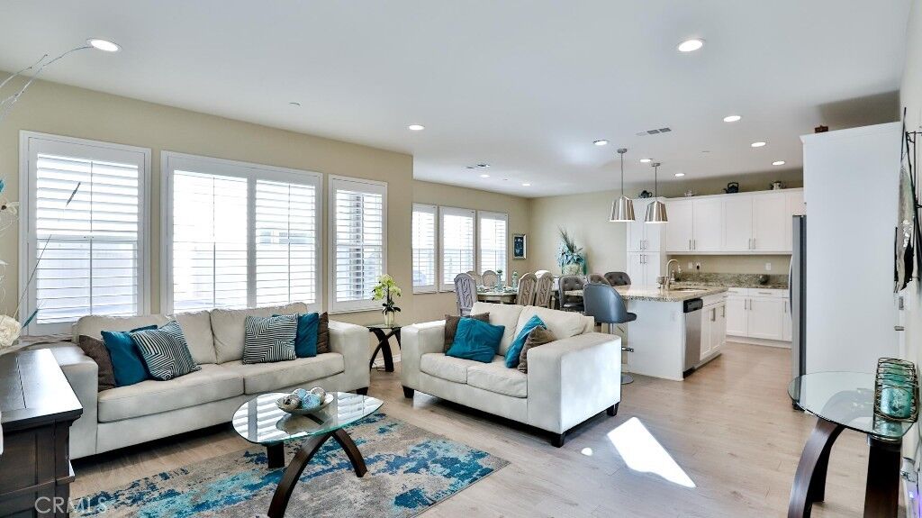 Property Photo:  4693 Holly  CA 90805 