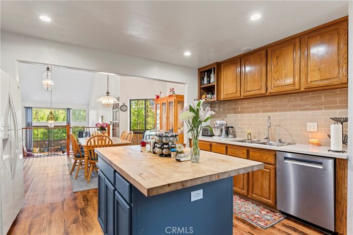 Property Photo: 27528 Ashwood Lane CA 92352