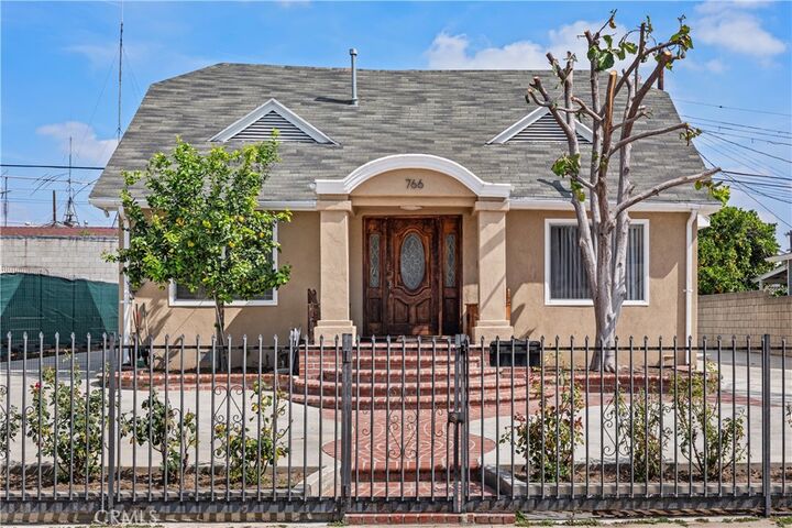 Property Photo:  766 N Alexandria  CA 90029 