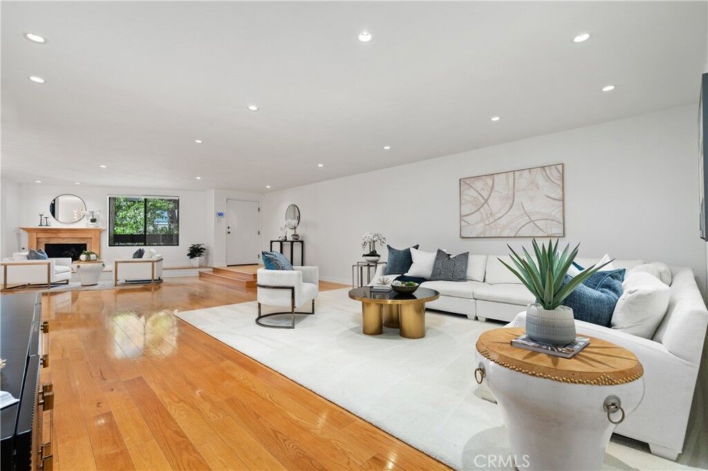 Property Photo:  11687 Bellagio 12  CA 90049 