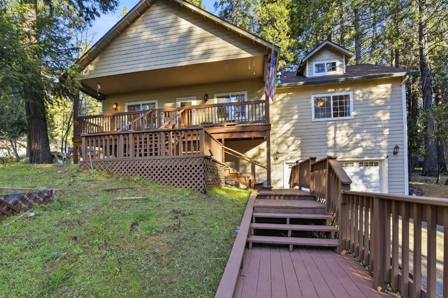 Property Photo: 2845 Viona Road CA 95726